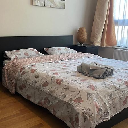 شقة Duplex Tres Agreable Et Tres Calme بروكسل المظهر الخارجي الصورة